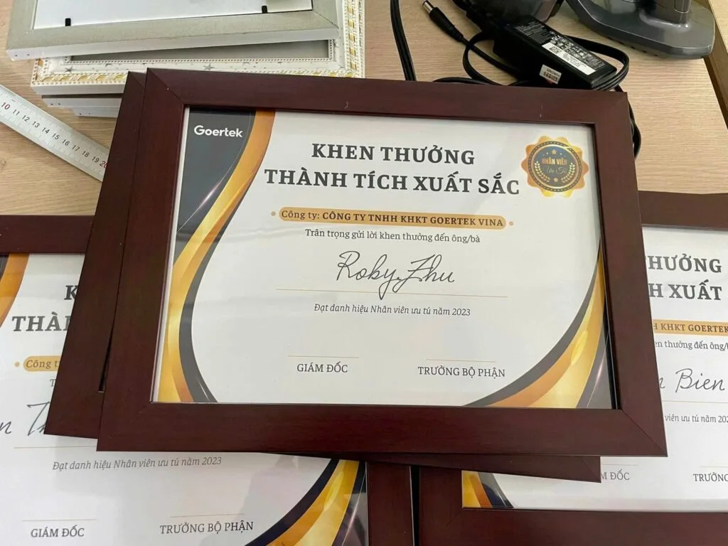 In Giấy Khen - Bằng Khen 37 In Giay Khen 2 In Giấy Khen - Bằng Khen | In Đồng Lợi | 10