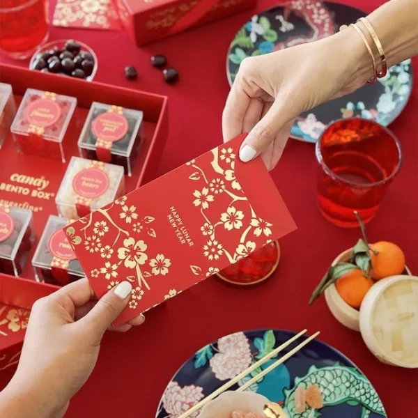Phong Tục Lì Xì Là Gì? Nguồn Gốc, Ý Nghĩa Và Điều Cần Lưu Ý | In Đồng Lợi | 3