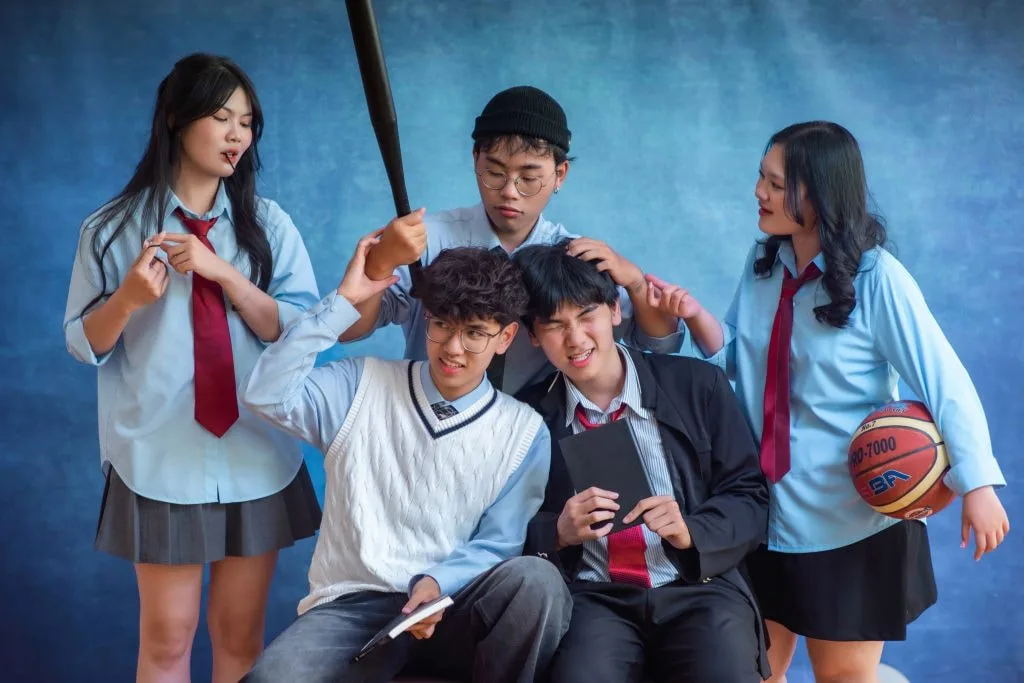 Phong Cách &Amp; Concept Kỷ Yếu Cho Từng Giai Đoạn: Từ Học Trò Đến Đại Học 2 Ky Yeu Kieu My 1 Concept Kỷ Yếu