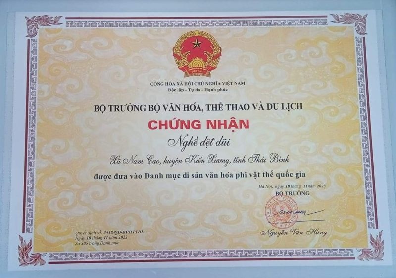 50+ Mẫu Giấy Khen Miễn Phí, Dễ Dùng, Chuẩn Bộ Giáo Dục 6 Mau Bang Khen 14 50+ Mẫu Giấy Khen Miễn Phí, Dễ Dùng, Chuẩn Bộ Giáo Dục | In Đồng Lợi | 4
