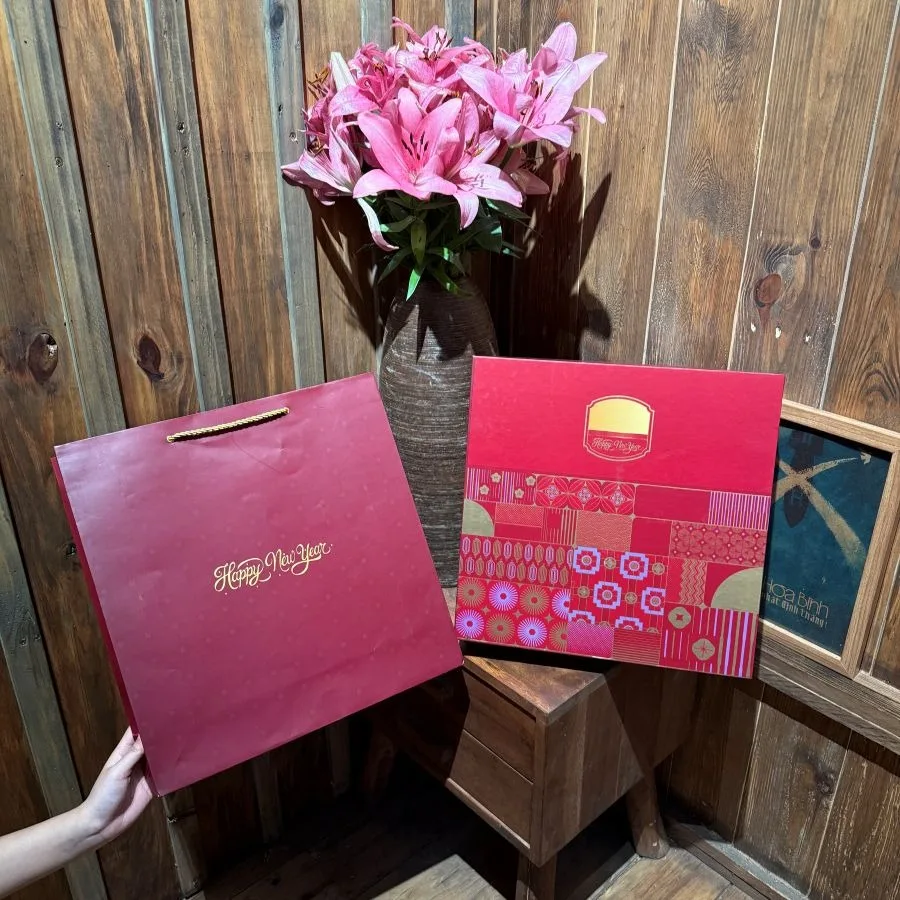 Mẫu Hộp Đựng Quà Tết Đẹp Sang Trọng Cao Cấp Xu Hướng Thiết Kế 2026 | In Đồng Lợi | 12