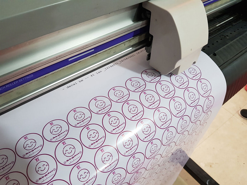 Bế Là Gì? Toàn Tập Kỹ Thuật Bế Từ A–Z Cho Hộp Và Tem Nhãn | In Đồng Lợi | 2