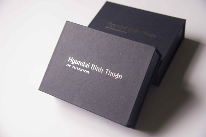 Ép Kim Là Gì? Cách Dùng Kỹ Thuật Ép Kim Nâng Tầm Bao Bì | In Đồng Lợi | 4