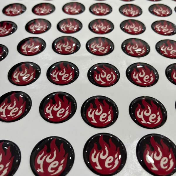 5 Khác Biệt Giữa Tem Epoxy Và Tem Decal Thường Bạn Cần Biết | In Đồng Lợi | 7