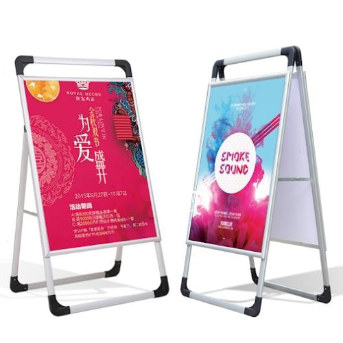 Standee Khung Sắt, Khung Nhôm – Nên Chọn Loại Nào Cho Shop, Quán? 11 Standee Khung Sat 15 Standee Khung Sắt, Khung Nhôm – Nên Chọn Loại Nào Cho Shop, Quán? | In Đồng Lợi | 11