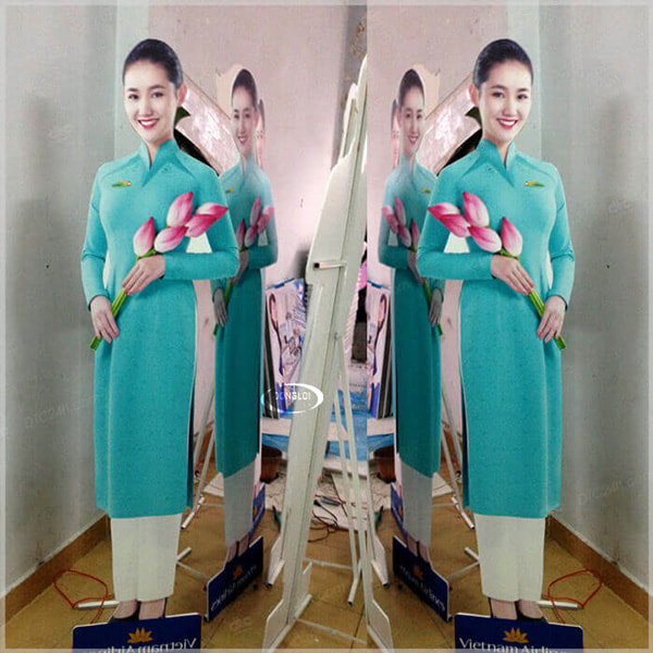 Standee Mô Hình – Giá Và Lưu Ý Khi Đặt In Chuẩn Kỹ Thuật | In Đồng Lợi | 11