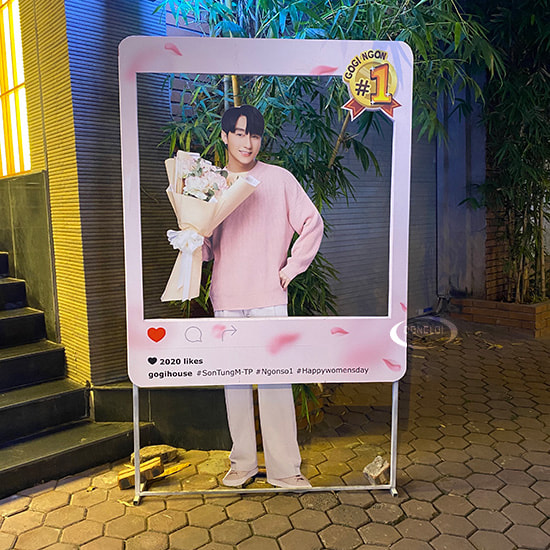 Standee Mô Hình – Giá Và Lưu Ý Khi Đặt In Chuẩn Kỹ Thuật | In Đồng Lợi | 10