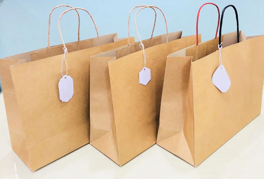 20+Mẫu Túi Giấy Kraft Cao Cấp – Chất Lượng Đến Từ Sự Khác Biệt 20 Tui Giay Kraft Ngang Kích Thước Túi Ngang